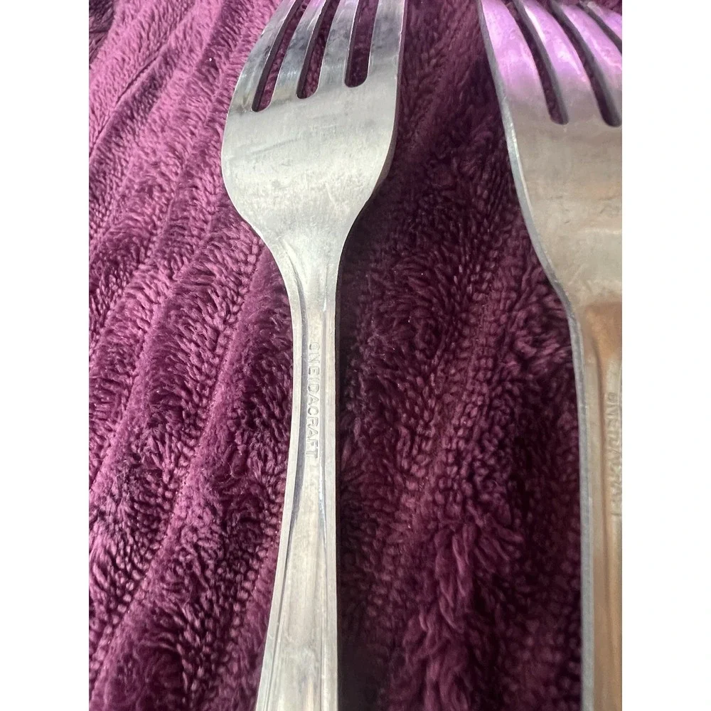 3 ONEIDA Stainless Satin Textura Pattern By Oneidacraft.